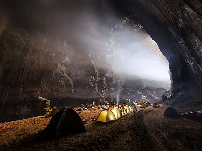 Man Noticed This Hole In A Rock. But What's Inside Has Astounded The Whole World!