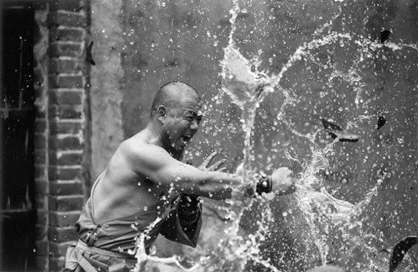 Stunning Images Of Shaolin Monks Training