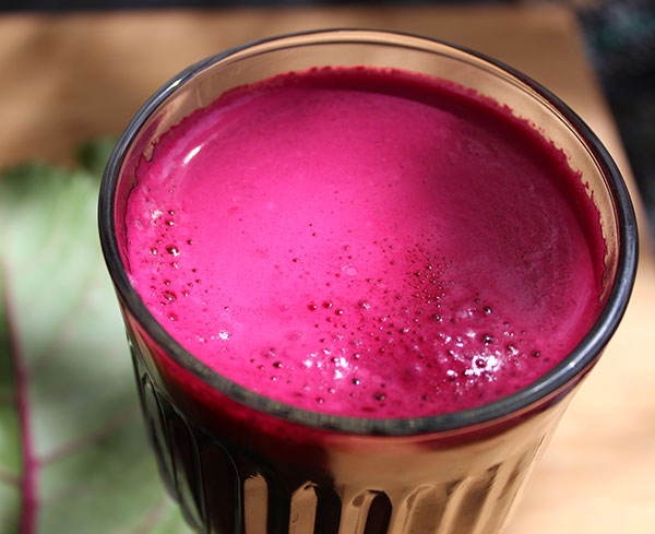 beetroot-juice-glass