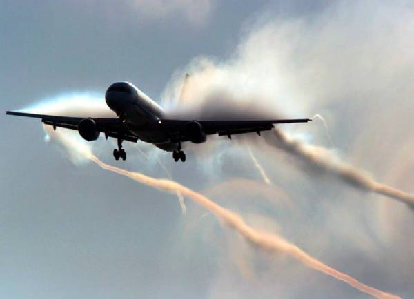 EXPOSED-Photos-From-INSIDE-Chemtrail-Planes-16