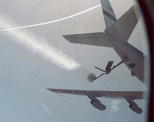 EXPOSED-Photos-From-INSIDE-Chemtrail-Planes-32