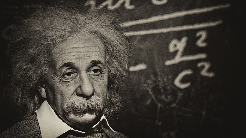 7-Practical-Life-Lessons-From-Albert-Einstein