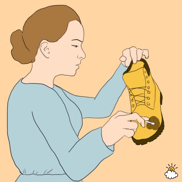 embeddedIMG_shoecleaningandcomfort_850px_2-600x600